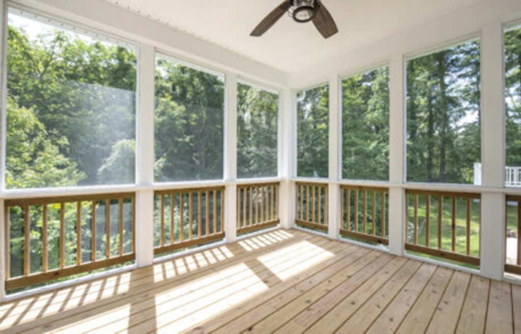 Screened-In Porch 